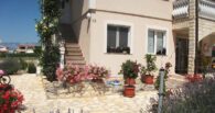 Nähe Flughafen Zadar!!! Provisionsfreies Ferienhaus mit 6 Apparments zu verkaufen! - I_09